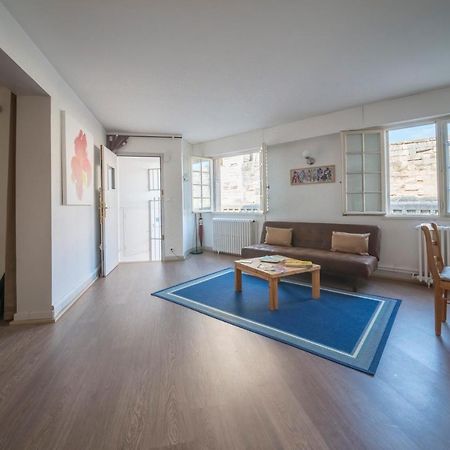 Appartement De Charme - Vue Sur Remparts - Wifi Gratuit - Parking Payant A Proximite Avignone Esterno foto