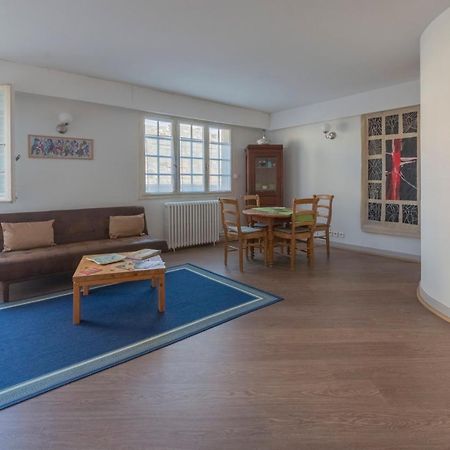 Appartement De Charme - Vue Sur Remparts - Wifi Gratuit - Parking Payant A Proximite Avignone Esterno foto